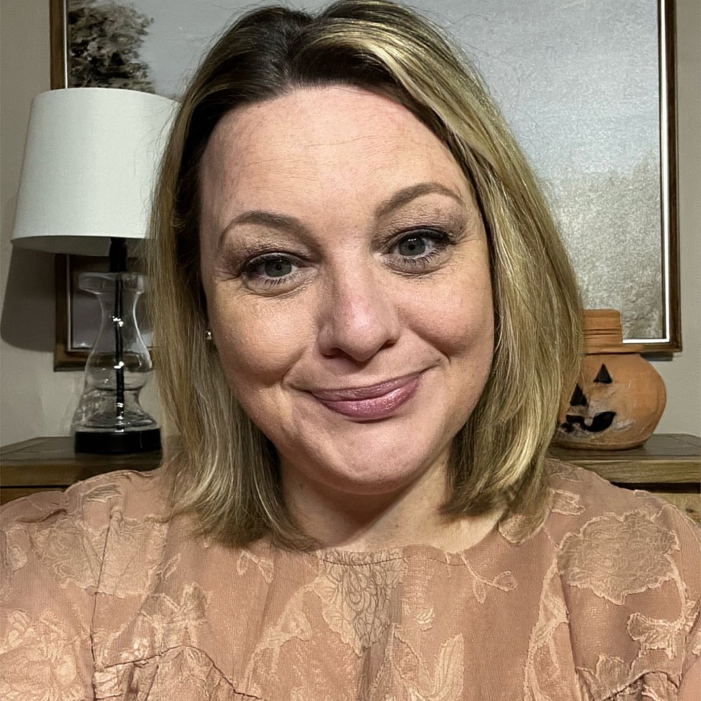 Meet your Posher, Deborah
